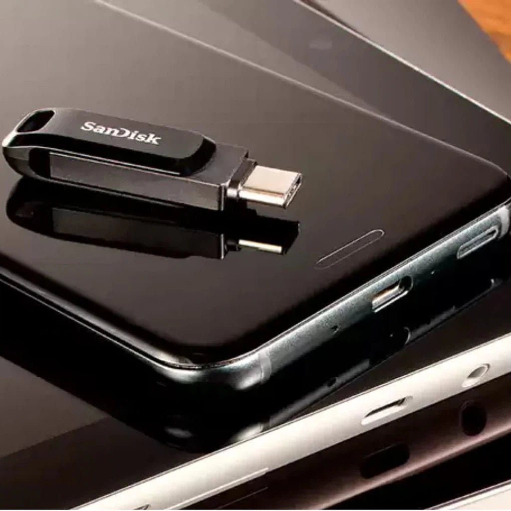 SanDisk Ultra Dual Drive Go Flash Drive - 32GB / Up to 400 MB/s / USB 3.2 Gen 1 / Type-C / Black Sandisk