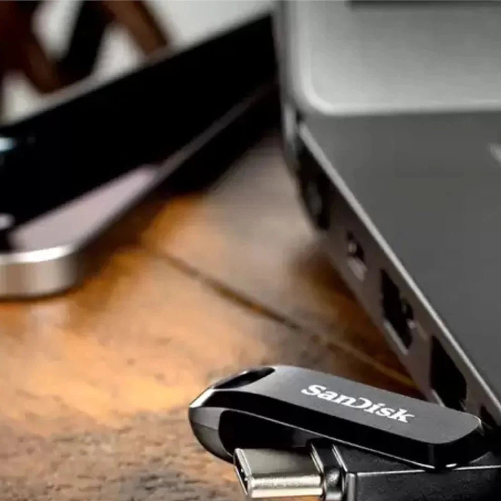 SanDisk Ultra Dual Drive Go Flash Drive - 32GB / Up to 400 MB/s / USB 3.2 Gen 1 / Type-C / Black Sandisk
